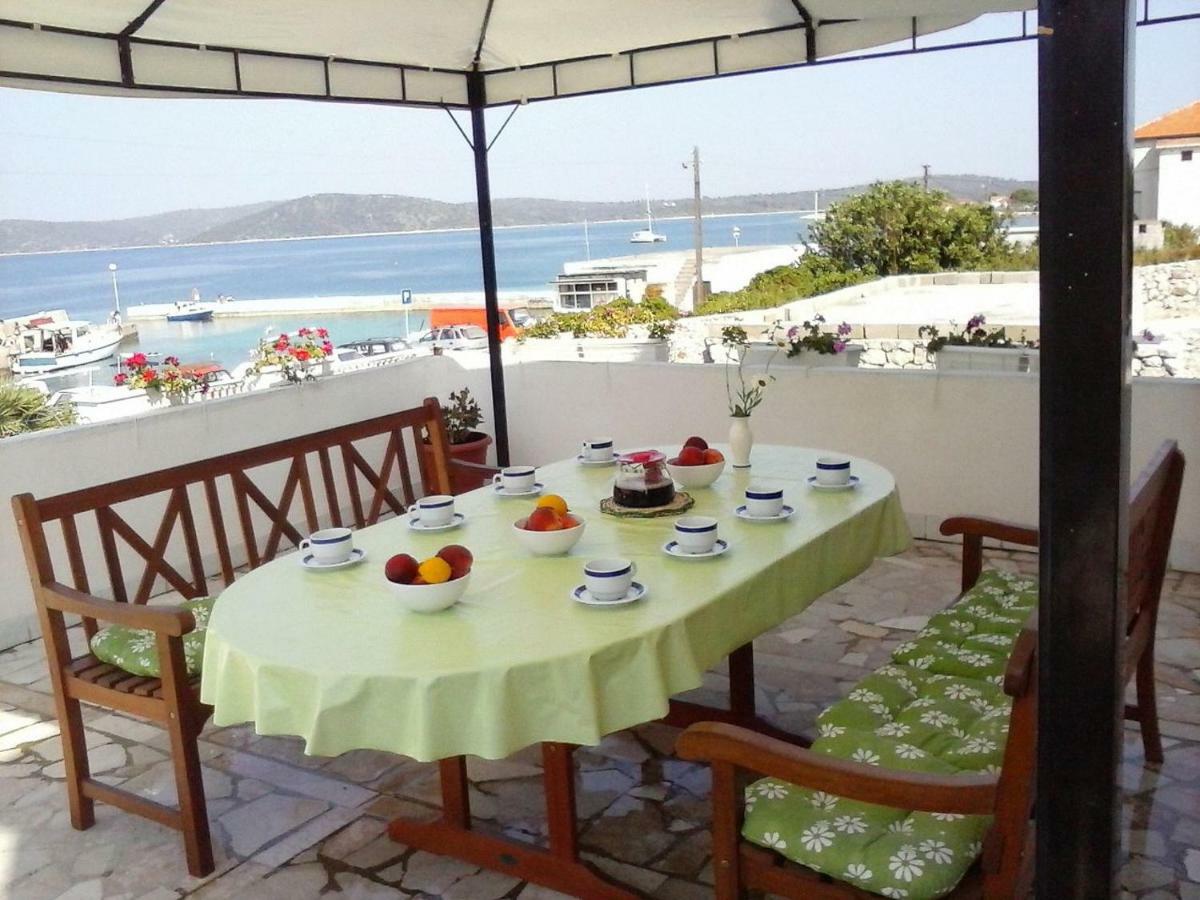 Apartments Villa Ana Mali Drvenik Esterno foto