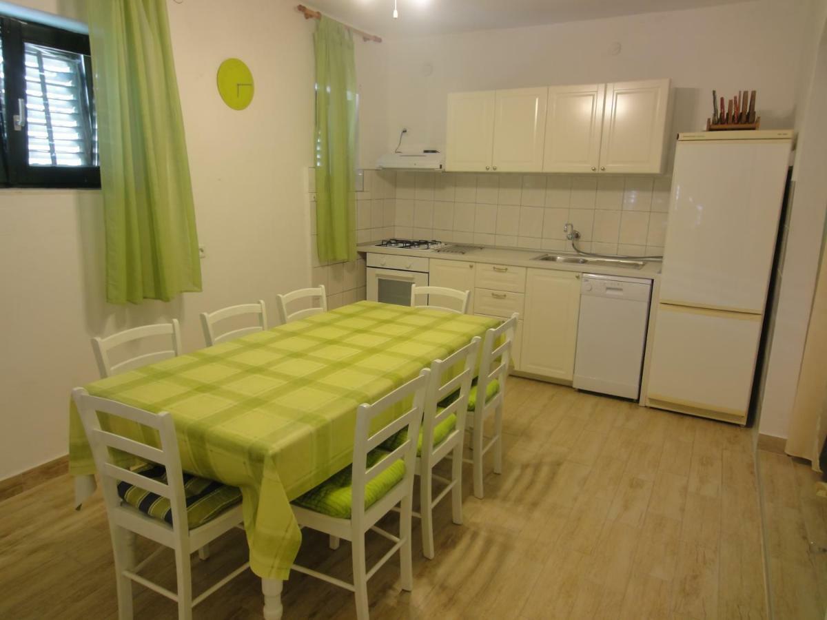 Apartments Villa Ana Mali Drvenik Esterno foto