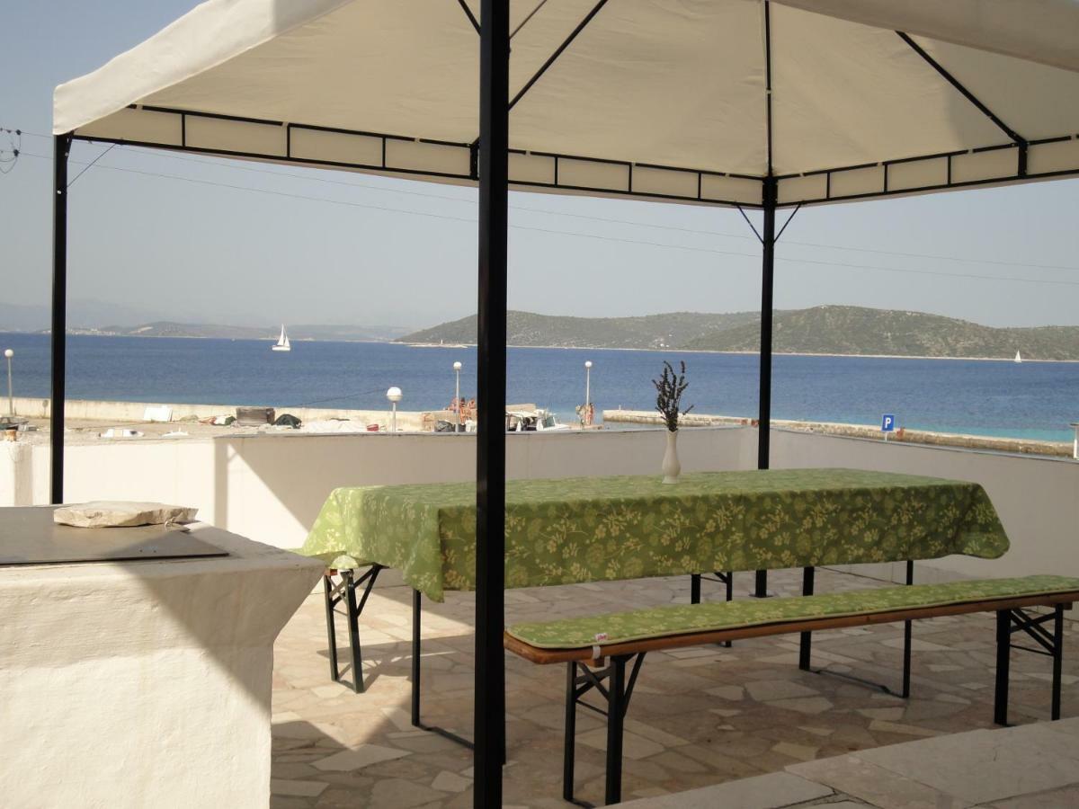 Apartments Villa Ana Mali Drvenik Esterno foto