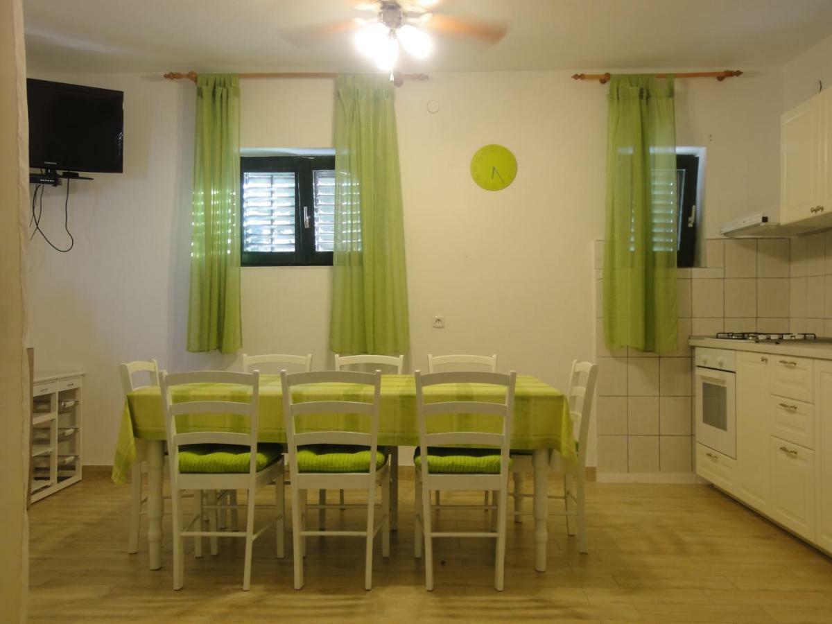 Apartments Villa Ana Mali Drvenik Esterno foto